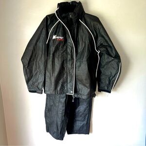 frogg toggs rain suit Size Medium